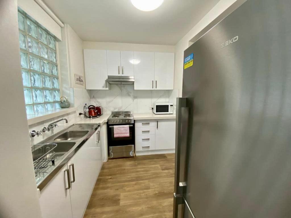 1 Bdrm With Parking, Walk To Beach Melbourne Exterior foto